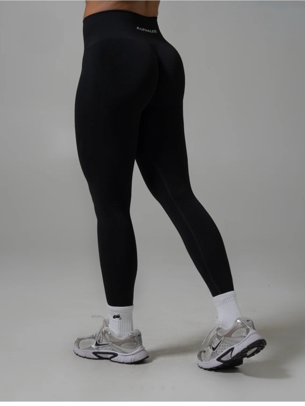 Alphalete Black High-Waisted Seamless Contour Leggings Sz Small
